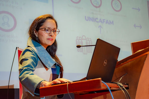 Dra. Diana Margarita Pérez Camacho, rectora de la Unicafam.