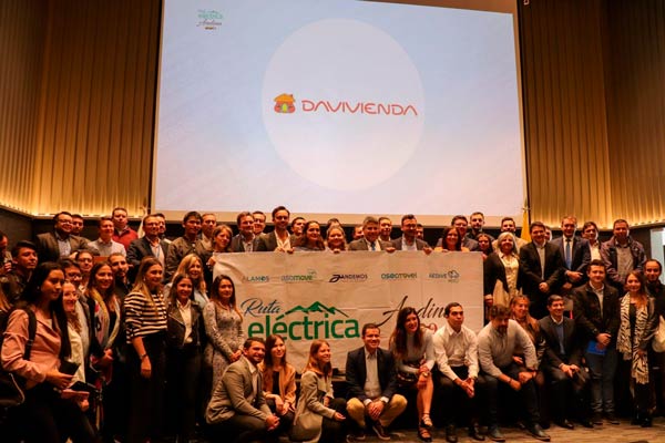 En la U. Central se inauguró la Ruta Eléctrica Andina