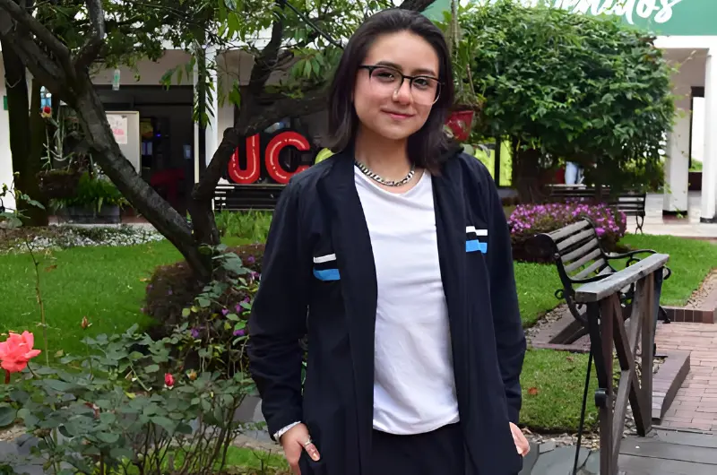 Estudiante centralista se destaca por su desempeño académico