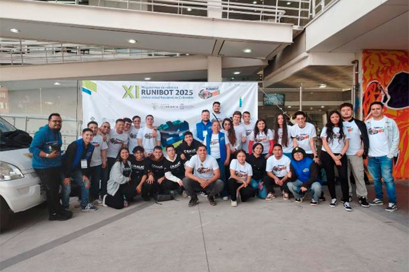 Unicentralistas integraron el staff del Runibot 2025