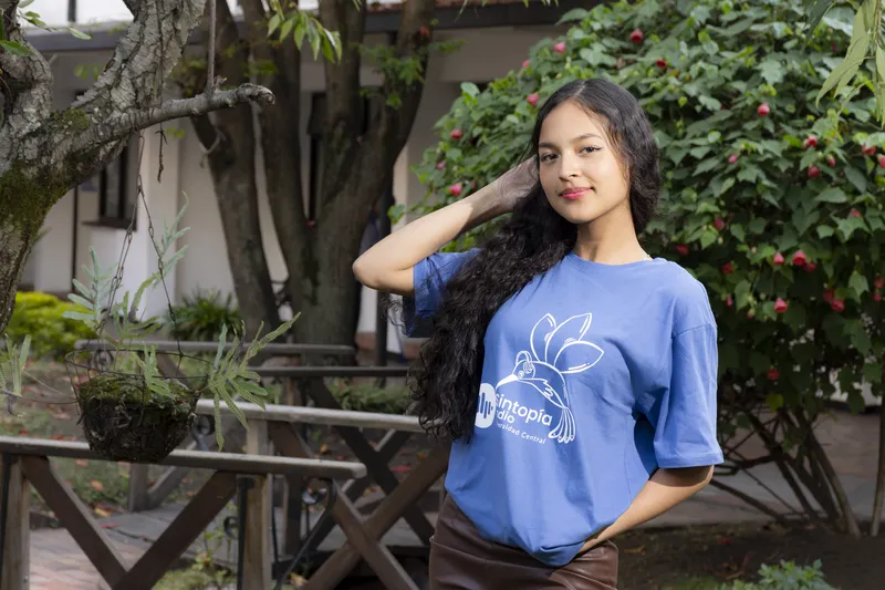 Camiseta azul sintopía
