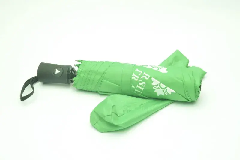 Sombrilla verde