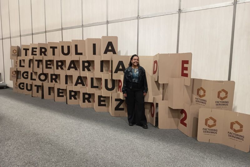 La poesía interroga e incomoda al mundo: María Alejandra Menco