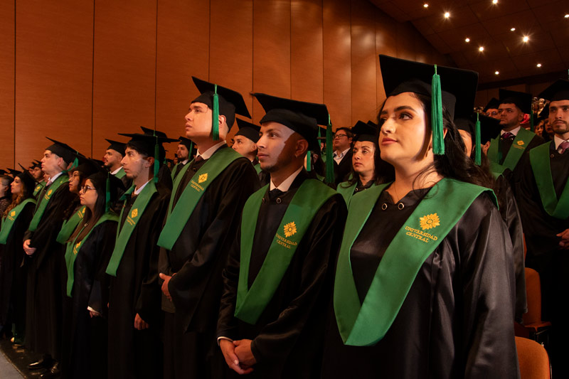 Impacto educativo: la UCentral transforma la vida de sus egresados