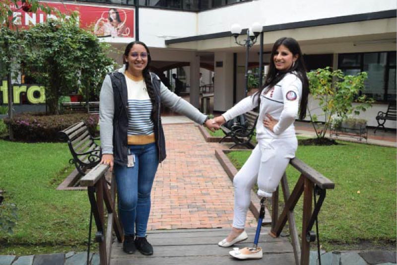 Lizzeth Santos y Mariana Campos.
