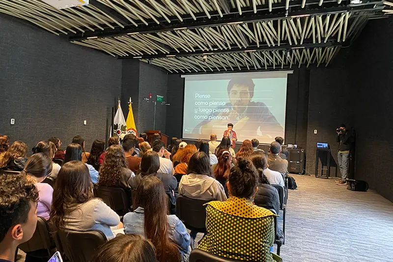 Publicidad: creatividad, arte y tecnología en acción.