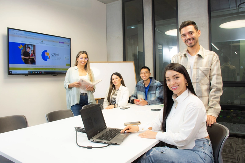 Estudiantes en el CRAI