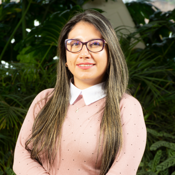 Coordinadora administrativa, financiera y de mercadeo