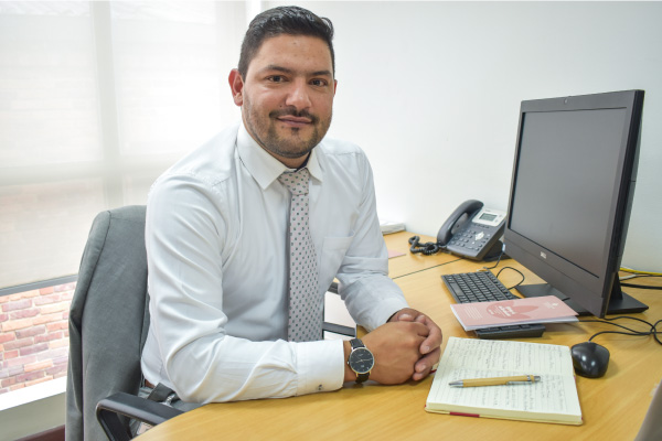 Javier Andrés Galindo Chaves, nuevo coordinador de la Oficina de Egresados y Exalumnos 