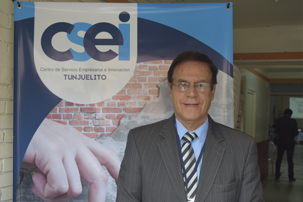 Eduardo Castaño, docente del Dpto. de Ingeniería Mecánica y director del proyecto.