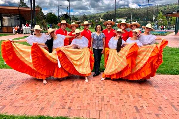 Grupo de Danza Folclórica, música colombiana