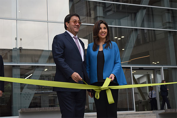 Rafael Santos, rector de la U. Central, y María Victoria Angulo, ministra de Educación Nacional presidieron el acto de inauguración.