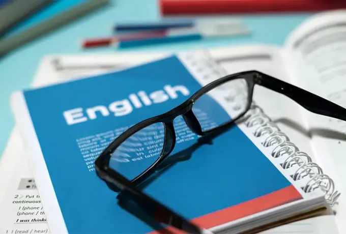 Profesor: mejora tu proyección académica con el programa de inglés