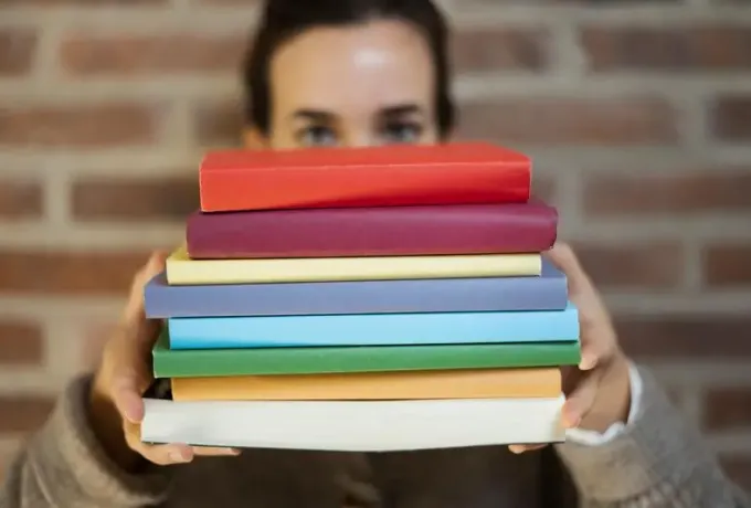 Préstamo externo y reserva de recursos bibliográficos