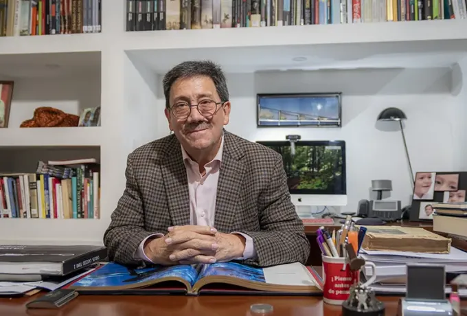 Cartas y Cafés con el doctor Rafael Santos