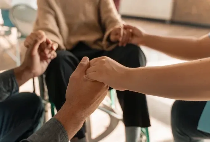 Necesitamos hablar sobre el suicidio