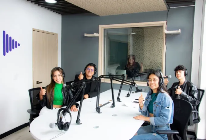 El auge del pódcast en Colombia: voces que transforman el periodismo 
