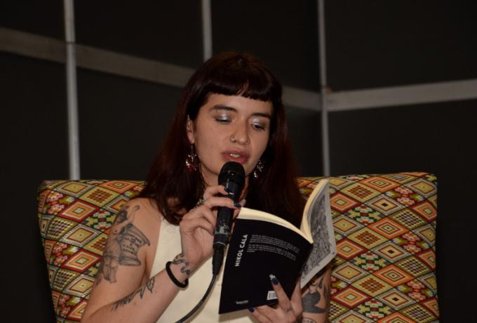 Egresada de la UCentral publicó poemario con editorial española
